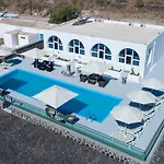 Paradise Aparthotel 4*