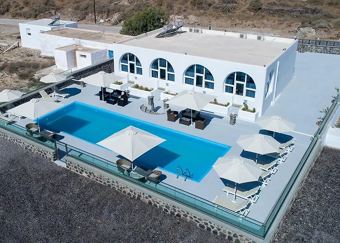 Paradise Aparthotel 4*