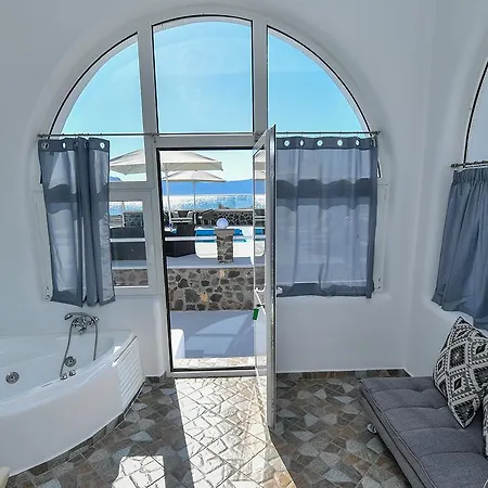 Paradise Aparthotel Thirasia