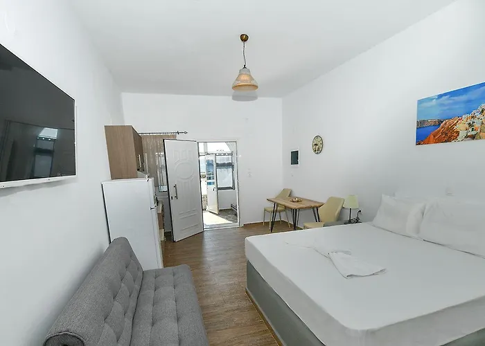 Hotel apartamentowy Paradise Thirasia